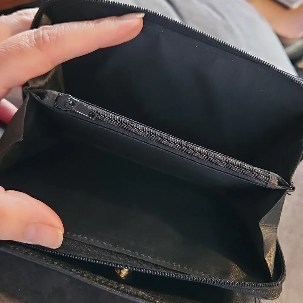 Italian black wallet bramani Italian design with snap and zipper section EUC